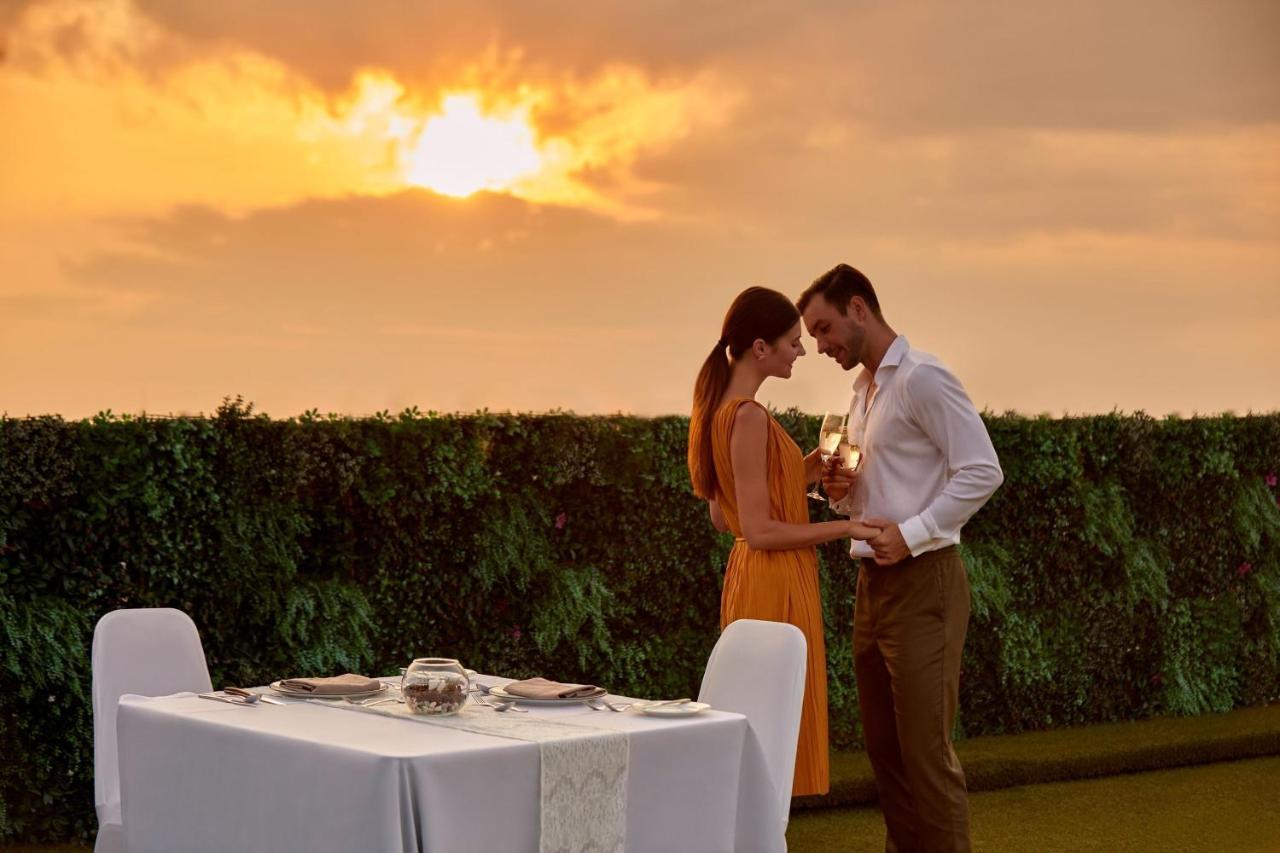 Courtyard by Marriott Bali Seminyak Resort Eksteriør bilde The Park, Hyderabad