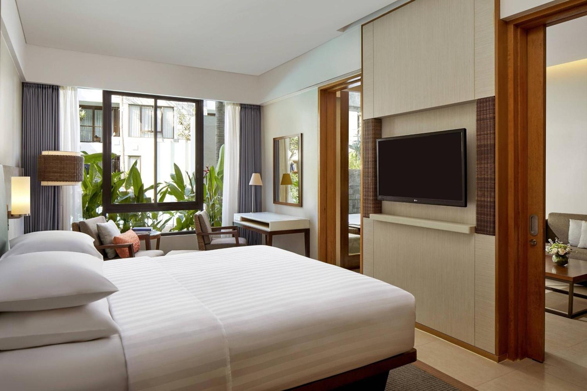 Courtyard by Marriott Bali Seminyak Resort Eksteriør bilde Deluxe Room