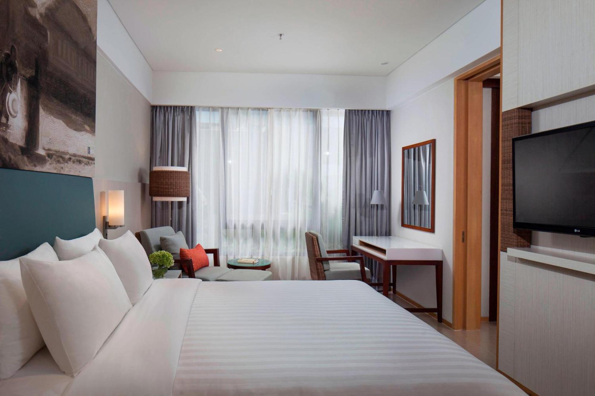 Courtyard by Marriott Bali Seminyak Resort Eksteriør bilde Deluxe Room