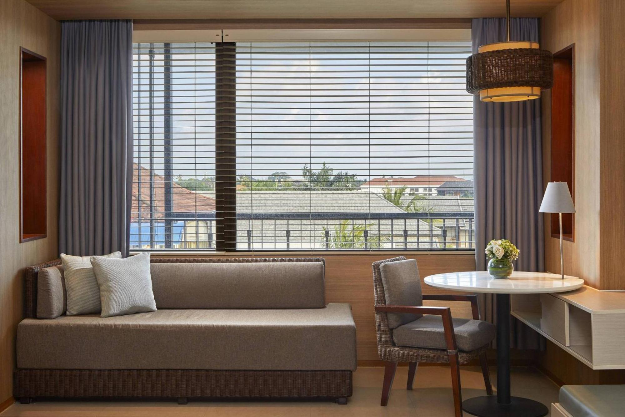 Courtyard by Marriott Bali Seminyak Resort Eksteriør bilde A room at the hotel